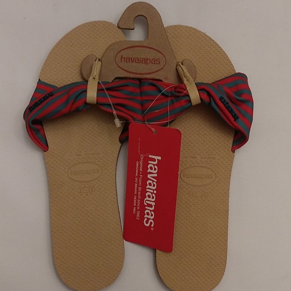 Havaianas You St. Tropez Flip Flops. Thong Style 7/8, Red and Blue Fabric. - Picture 2 of 12